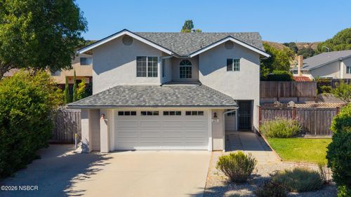 211 Menlo Dr, Buellton, CA, 93427-9789 | Card Image