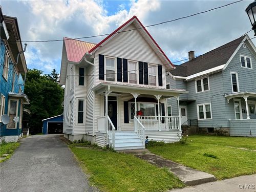 419 Gotham St, Watertown, NY, 13601-3725 | Card Image