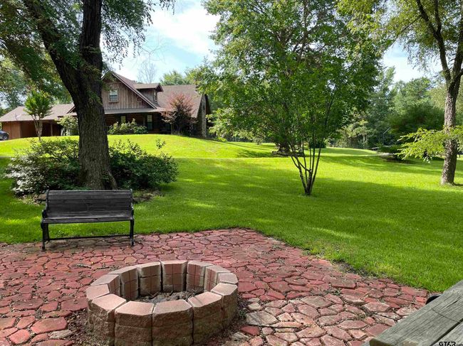 22233 County Road 223, House other with 4 bedrooms, 3 bathrooms and null parking in Arp TX | Image 5