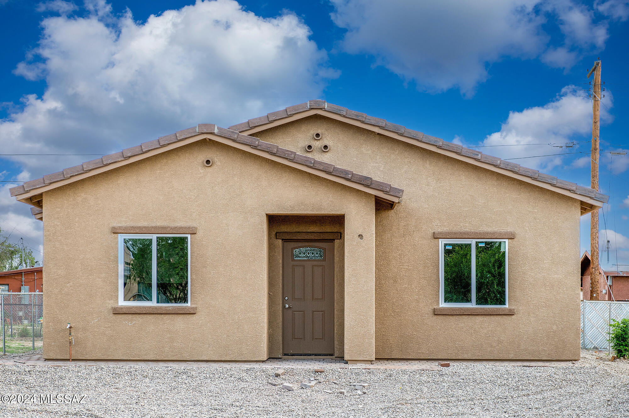 Emerald Cir, Tucson, AZ 85705