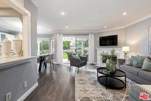 5311 Francisca Way, Agoura Hills, CA, 91301-5202 | Card Image