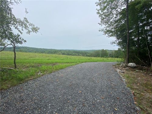 124 Thorne Rd, Old Chatham, NY, 12136-2723 | Card Image