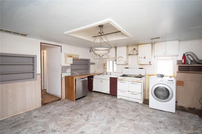 4263 S Elati St, House other with 4 bedrooms, 3 bathrooms and null parking in Englewood CO | Image 9
