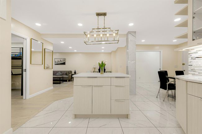 APT-1D - 72 110 Th St, Home with 3 bedrooms, 2 bathrooms and null parking in Forest Hills NY | Image 14