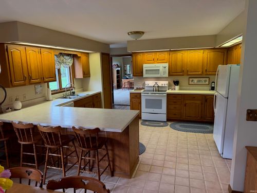 8735 Pine Rd, Plymouth, IN, 46563-8002 | Card Image