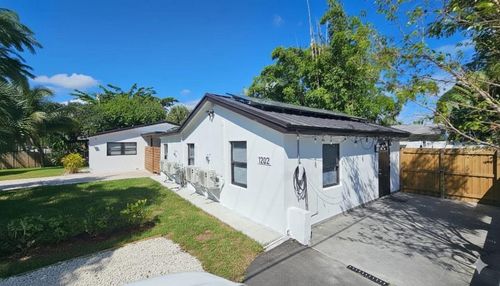 1202 Ne 3rd Ave, Fort Lauderdale, FL, 33304-1919 | Card Image