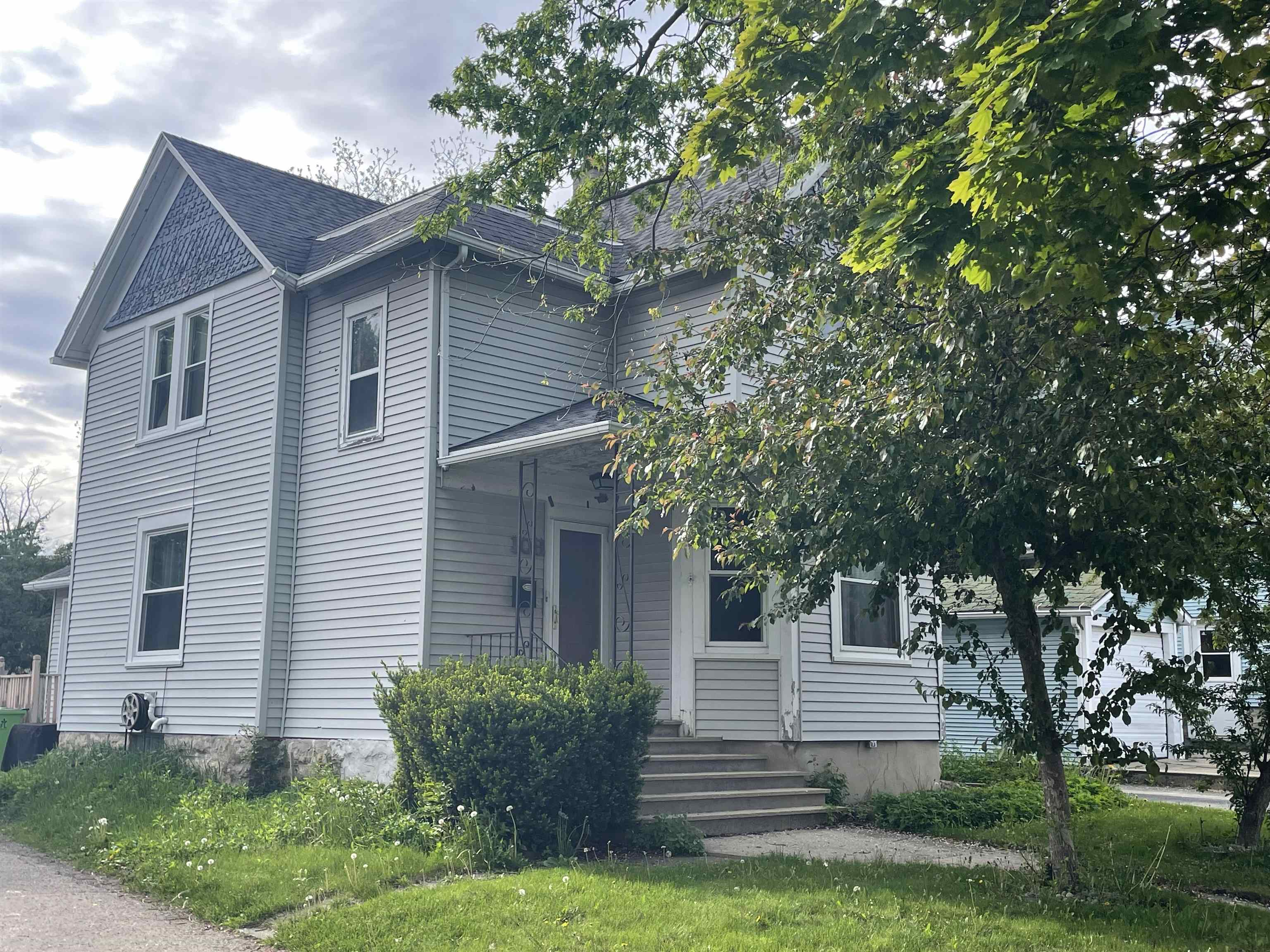 University Ave, Beaver Dam, WI 53916
