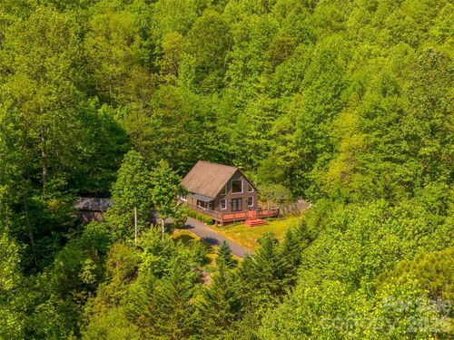 110 Wyoming Dr, Sylva, NC, 28779-8406 | Card Image