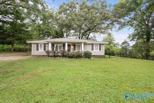 135 Old Ladiga Rd, PIEDMONT, AL, 36272-1425 | Card Image