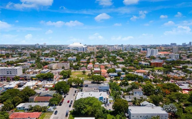 APT-3 - 905 Sw 13 Th Ct, Condo with 3 bedrooms, 1 bathrooms and null parking in Miami FL | Image 11