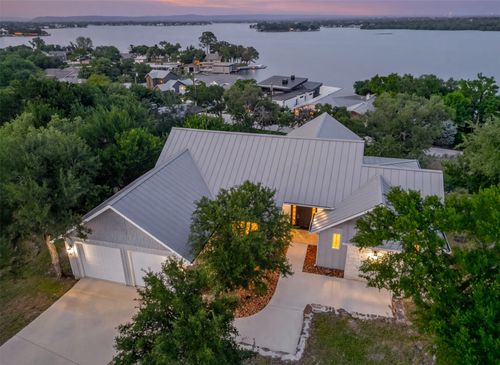 3413 Blue Lake Dr, Horseshoe Bay, TX, 78657-5901 | Card Image