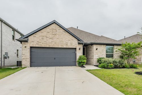 601 Bethpage Dr, Red Oak, TX, 75154-2754 | Card Image
