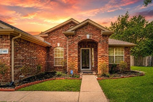 5402 Rosehaven Ct, Sugar Land, TX, 77479-8842 | Card Image