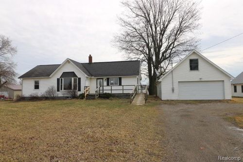 5271 Isles Rd, Brown City, MI, 48416-8645 | Card Image