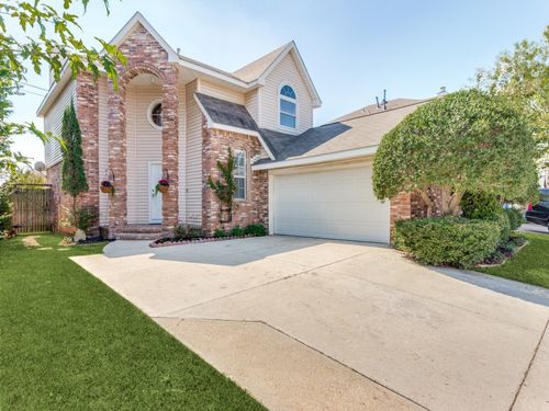 8852 Tyne Trl, Fort Worth, TX, 76118-7511 | Card Image