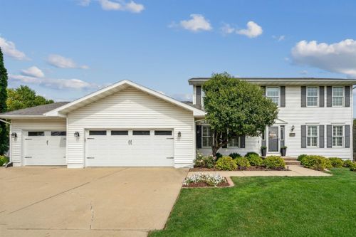 417 Primrose Dr, Hudson, IA, 50643-2232 | Card Image