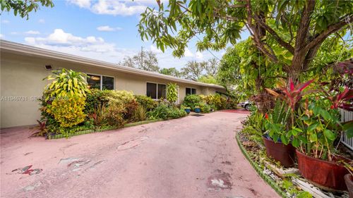 14800 Ne 16th Ave, Miami, FL, 33161 | Card Image