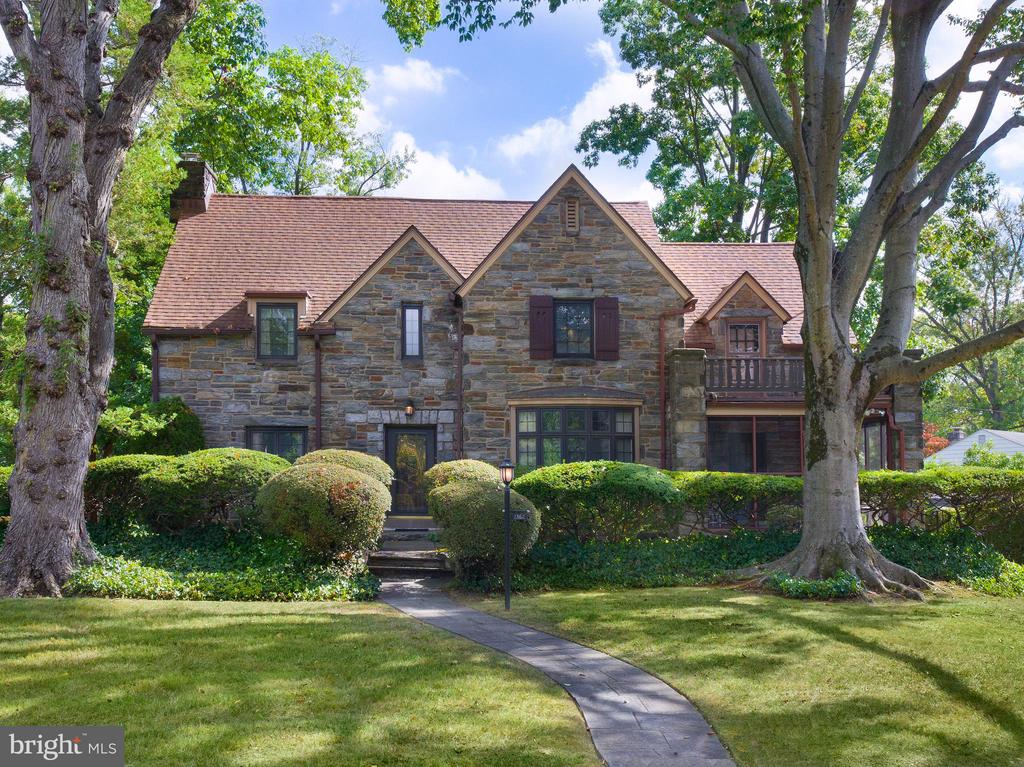 Indian Creek Dr, Wynnewood, PA 19096