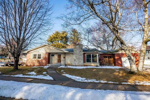 308 W Division St, Dodgeville, WI, 53533-1428 | Card Image