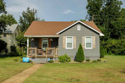 400 Broadway St, Sheffield, AL, 35660-3734 | Card Image