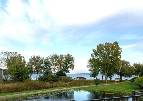 N24W30426 Crystal Springs Drive, Delafield, WI, 53072 | Card Image