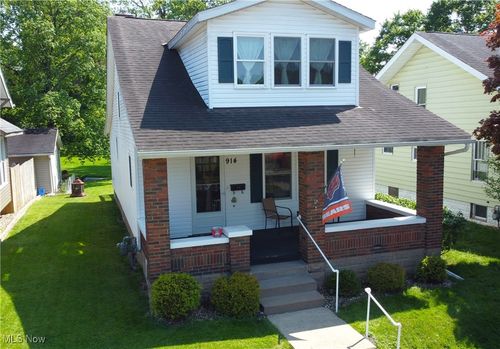 914 Taylor Ave, Cambridge, OH, 43725-1531 | Card Image