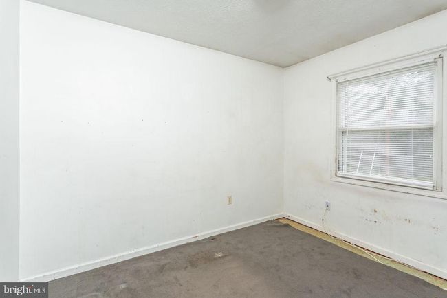 19129 Runions Creek Rd, House other with 3 bedrooms, 1 bathrooms and null parking in Broadway VA | Image 6