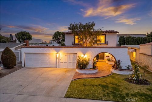 19051 Randi Ln, Huntington Beach, CA, 92646-2329 | Card Image