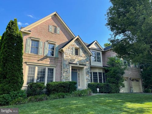 6915 Bonheim Ct, Mclean, VA, 22101-5100 | Card Image