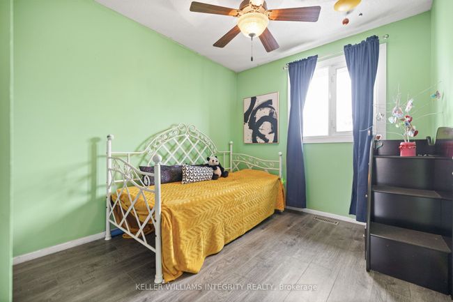 2013 Stonehenge Cres, Condo with 3 bedrooms, 2 bathrooms and null parking in Ottawa ON | Image 10