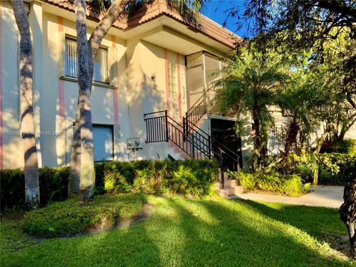apt-204-417 Lakeview Dr, Weston, FL, 33326-2432 | Card Image