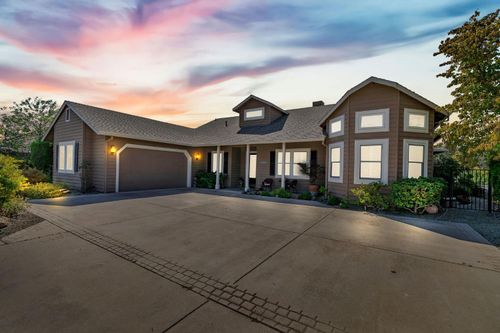 2016 Oak Creek Dr, Copperopolis, CA, 95228-9449 | Card Image