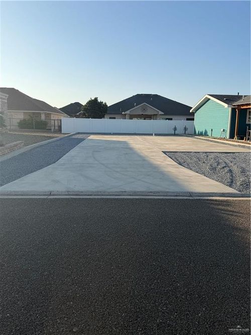 2106 E Bogey Drive, Mission, TX, 78572 | Card Image