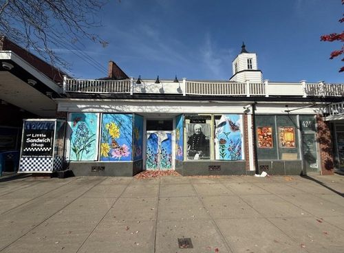 426 Main St, Hyannis, MA, 02601-3916 | Card Image