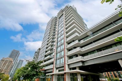 2002 - 68 Canterbury Pl, Condo with 2 bedrooms, 2 bathrooms and 1 parking in North York ON | Image 1