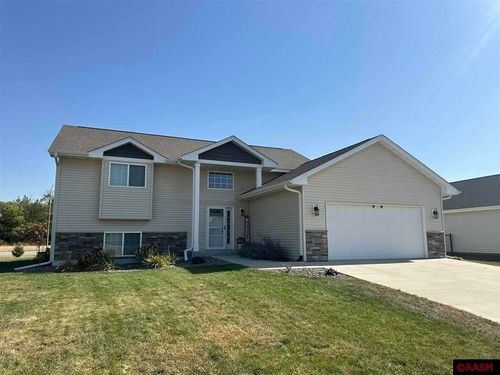 2007 Pratt Circle, St. Peter, MN, 56082 | Card Image