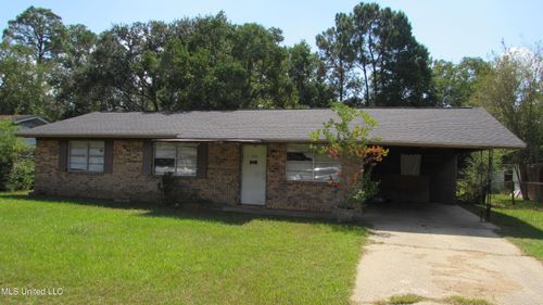 2722 E David Dr, Gulfport, MS, 39503-3773 | Card Image