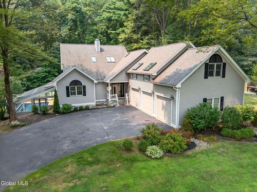 12 Kings Ct, Clifton Park, NY, 12065-5291 | Card Image