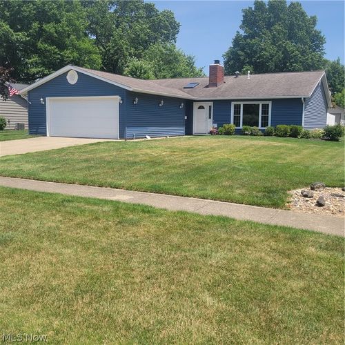 557 Crossbrook Drive, Berea, OH, 44017 | Card Image