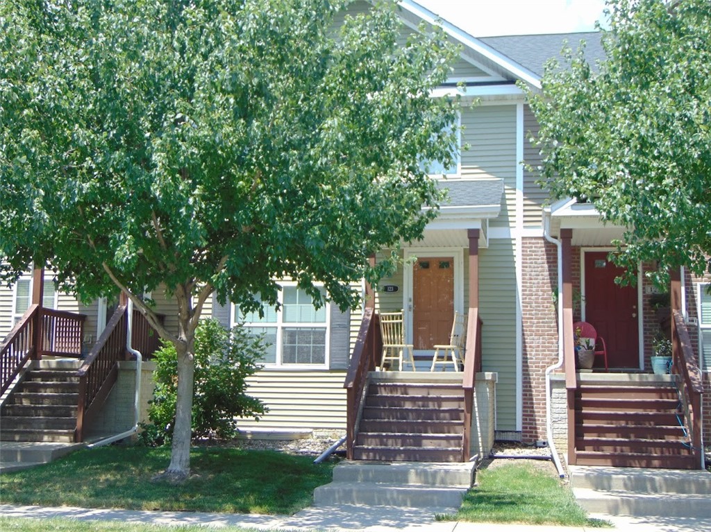 Booth Ave, Waukee, IA 50263
