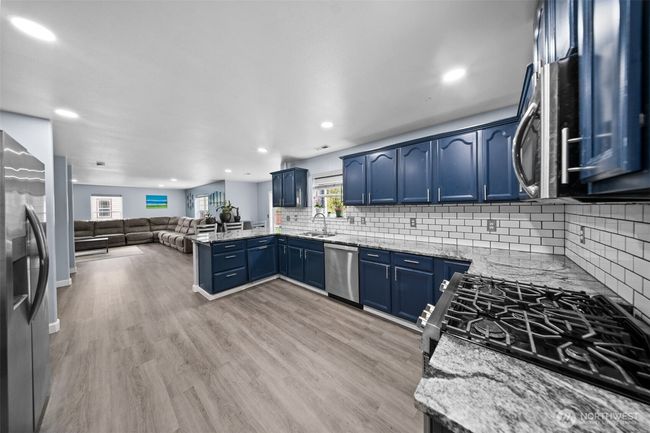 20723 197 Th Ave E, House other with 4 bedrooms, 3 bathrooms and 2 parking in Orting WA | Image 17
