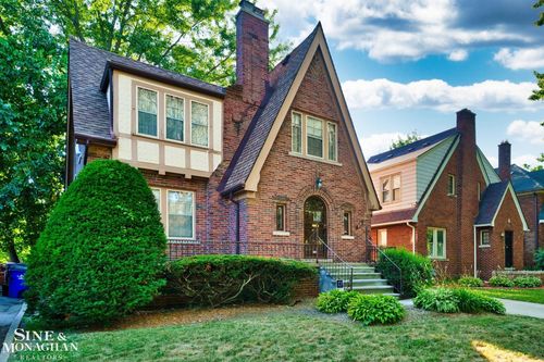 219 Lakewood St, Detroit, MI, 48215-3151 | Card Image