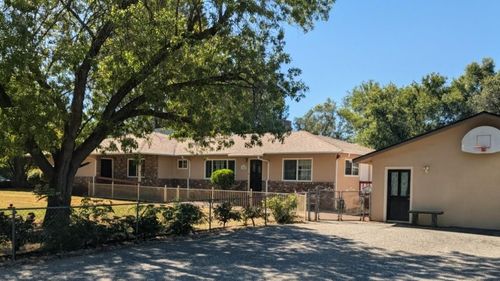 12520 Killarney Way, Auburn, CA, 95603-2945 | Card Image