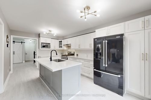 57 Humbershed Cres, Bolton, ON, L7E2X4 | Card Image