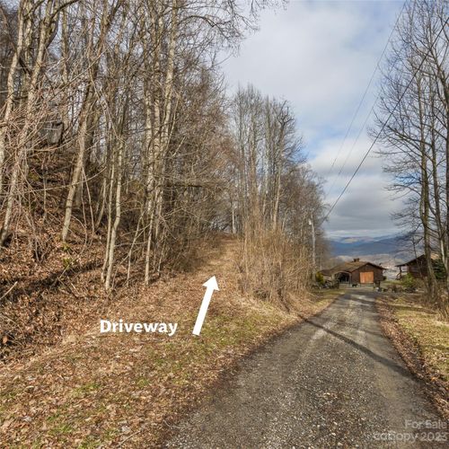 3-3 Michael Dr, Waynesville, NC, 28785-7907 | Card Image