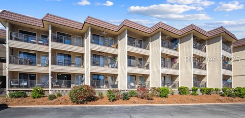 apt-b205-40 Folly Field Rd, Hilton Head Island, SC, 29928-8826 | Card Image