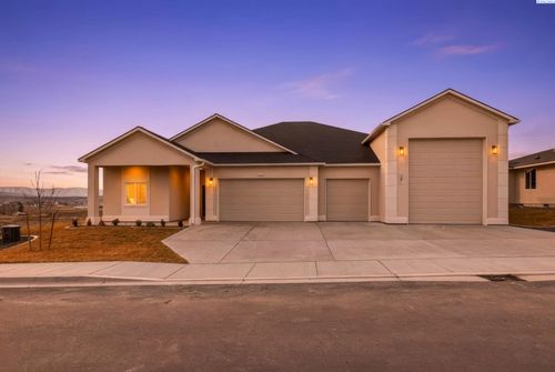 867 Thebes St, West Richland, WA, 99353-7506 | Card Image