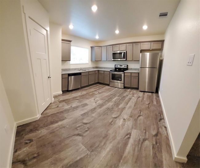 BLDG-37 - 21155 Gosling Rd, Home with 12 bedrooms, 8 bathrooms and null parking in Spring TX | Image 6
