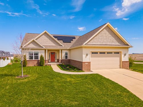 19 Red Maple Ct, Bloomington, IL, 61705-7511 | Card Image