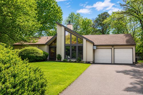 33 Guardian Dr, Mount Sinai, NY, 11766-2306 | Card Image